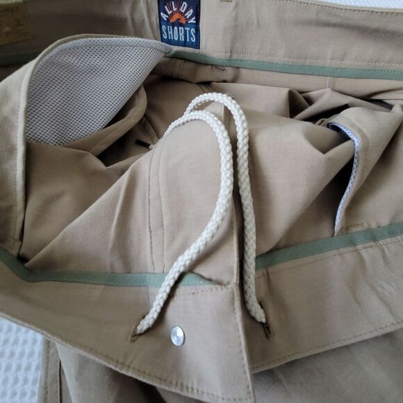 Faherty Men's all day shorts Belt Loop khaki size 40 NWT - Picture 9 of 16